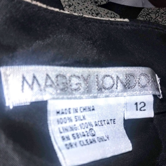 Dress - Picture 3 of 4